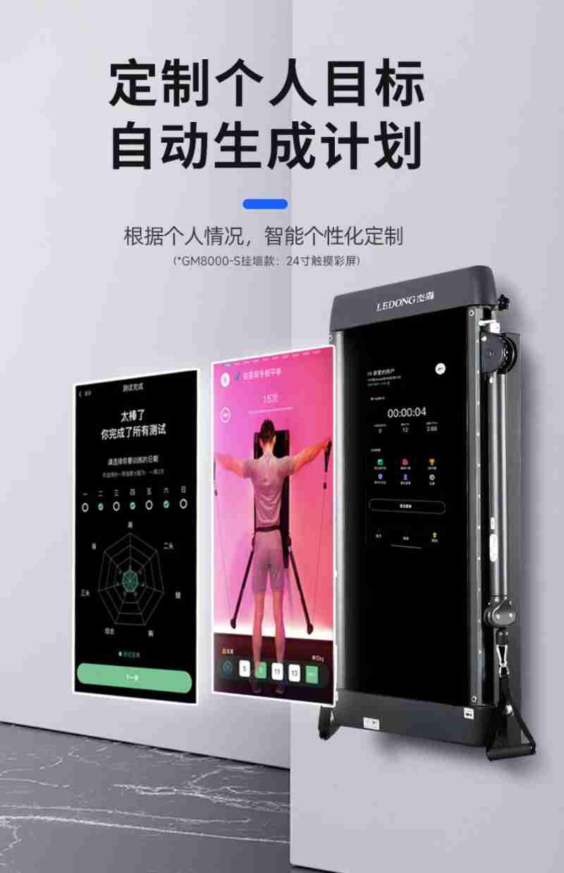 图为5月2日至8日举行的“三国同框 四季如画 五彩亚东——亚东县文化交流及特色产品展销活动”上索喃次仁的作品展区 摄影:王淑